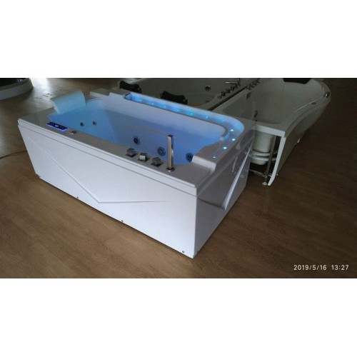 Гідромасажна ванна Iris TLP-679